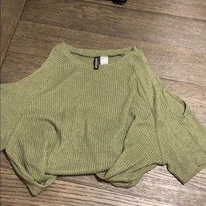 Cropped cold shoulder T